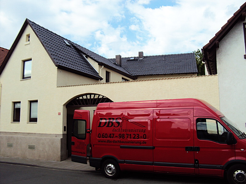 Dachreinigung und Dachbeschichtung am Tonziegel