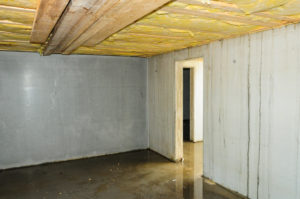 Feuchter fehlerhafter Kellerbau