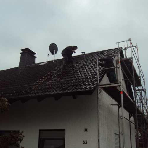 Dachsanierung bei Solaranlage