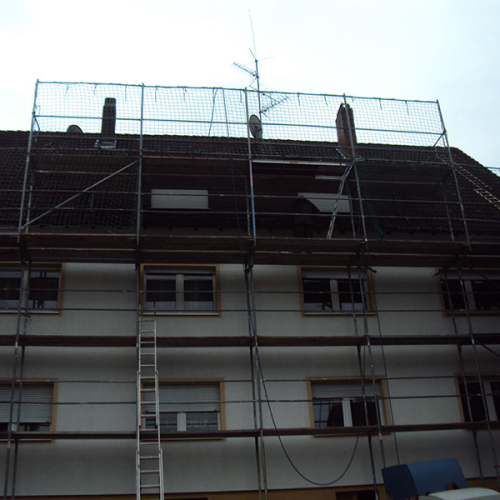 Sanierung des Daches eines 6-Familien-Hauses