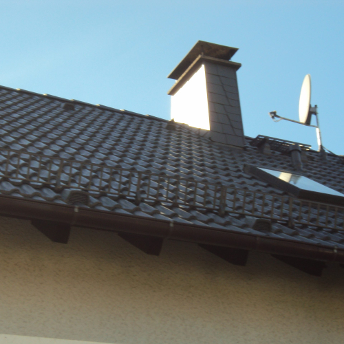 Dachsanierung bei Solaranlage