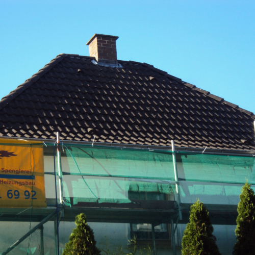 Dachbeschichtung in Ziegelrot