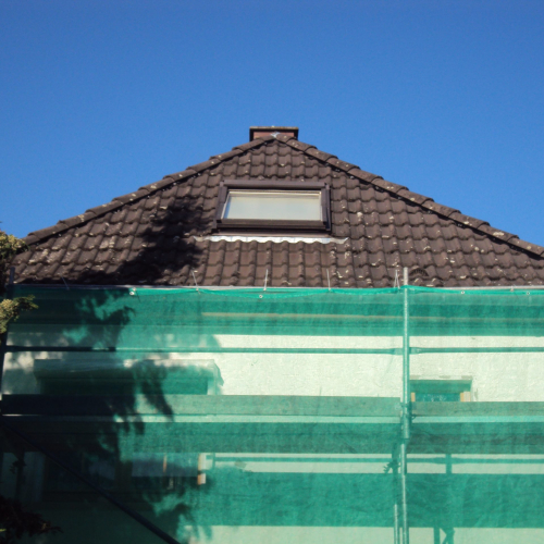 Dachbeschichtung in Ziegelrot