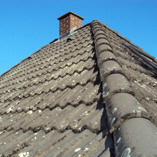 Dachbeschichtung in Ziegelrot