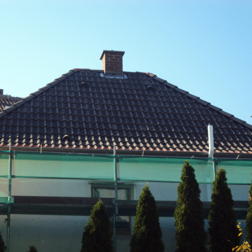 Dachbeschichtung in Ziegelrot