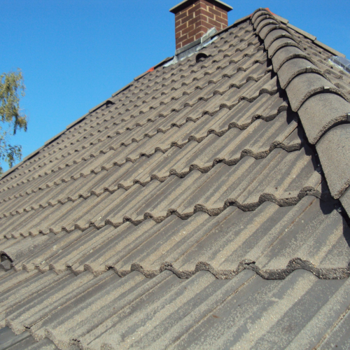 Dachbeschichtung in Ziegelrot