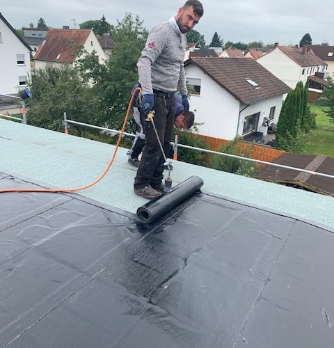 182m² Flachdach für privat und gewerbliches Gebäude