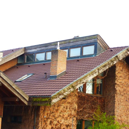 Reinigung und Beschichtung einer aufwändigen Dachkonstruktion