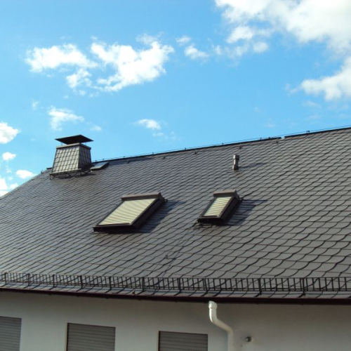 Sanierung und Beschichtung eines Kunstschiefer-Daches