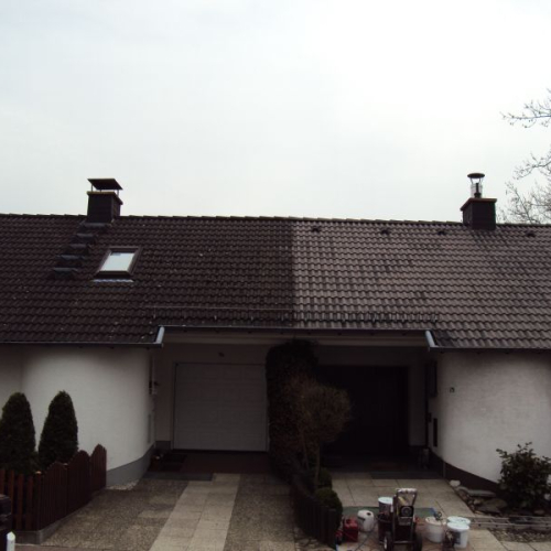 Dachsanierung bei einem Doppelhaus