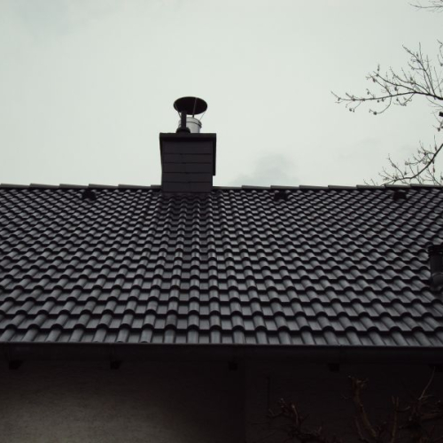 Dachsanierung bei einem Doppelhaus