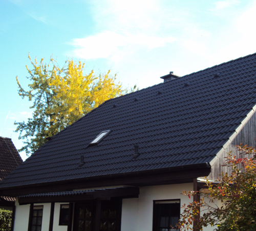 Dachreinigung und Dachbeschichtung Anthrazit