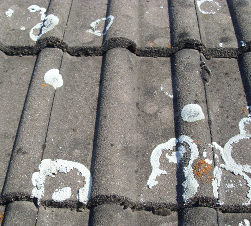 Dachsanierung bei Betonziegeln in Anthrazit