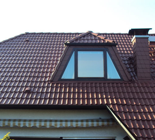 Oberflächensanierung von Betonziegeln Rotbraun