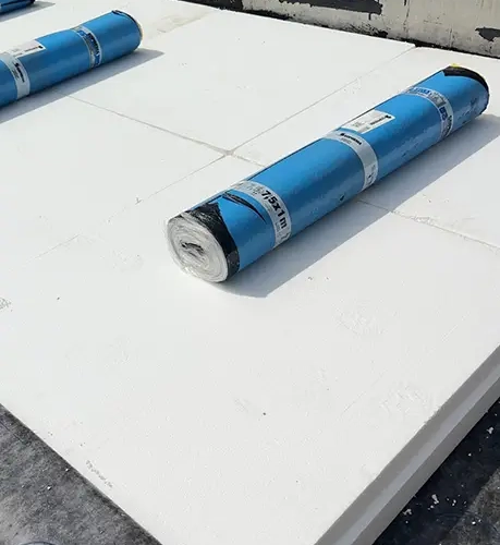 Flachdachsanierung mit Dämmung