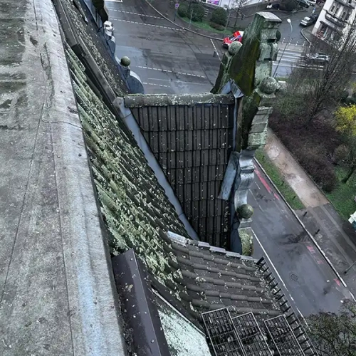 Historisches Gebäude komplett eingerüstet und Spenglerarbeiten ausgeführt