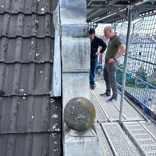 Historisches Gebäude komplett eingerüstet und Spenglerarbeiten ausgeführt