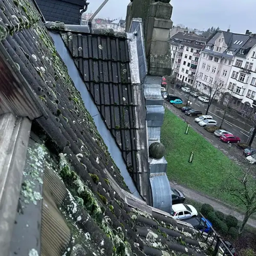 Historisches Gebäude komplett eingerüstet und Spenglerarbeiten ausgeführt