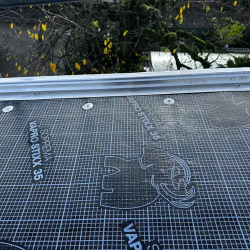 Sanierung eines Flachdachs mit 6° Gefälle in Hanau