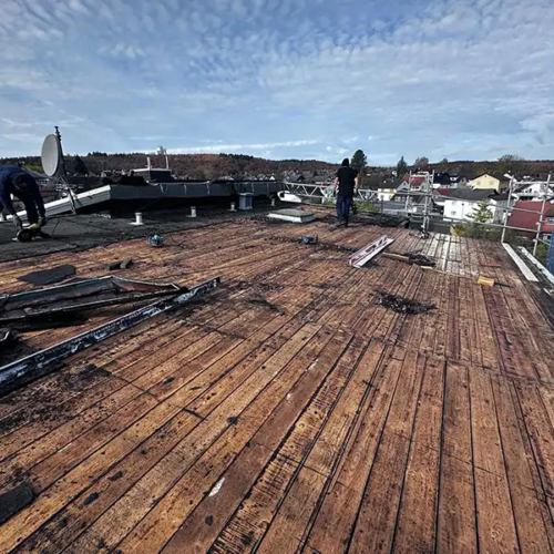 Sanierung eines Flachdachs mit 6° Gefälle in Hanau