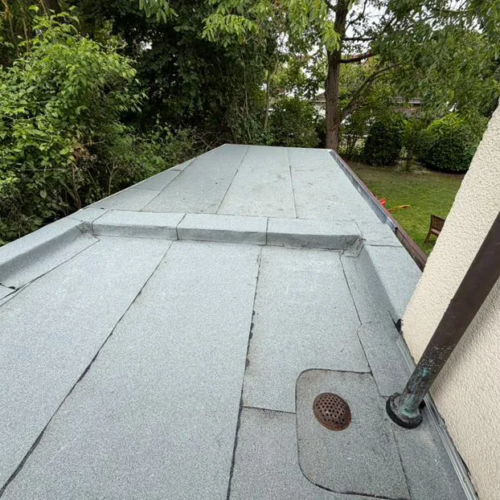 60m² Flachdach Garage/ Gartenhütte 