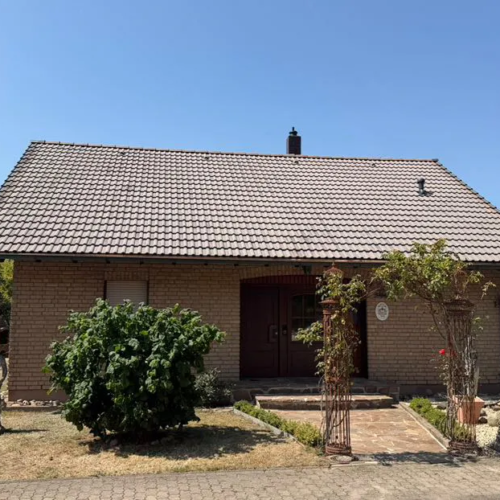 180m² Dachreinigung und NANO-TOP Premium Beschichtung in altfarben