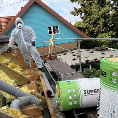 215m² dunkelbraun - Reinigung und Beschichtung NANO-TOP - Marderschaden